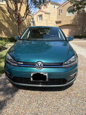 2017 Volkswagen e-Golf SE