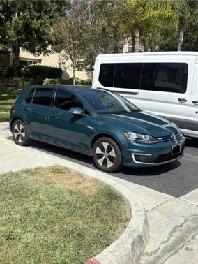 2017 Volkswagen e-Golf SE