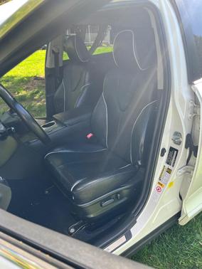 White 2013 Toyota Venza XLE