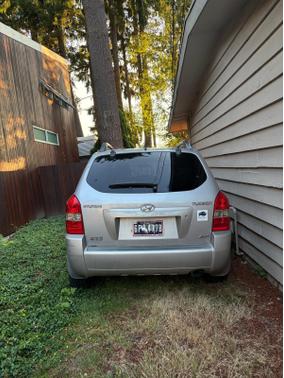 Gray 2005 Hyundai TUCSON GL