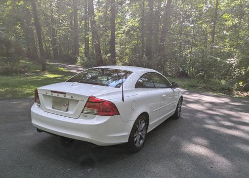 2011 Volvo C70 T5