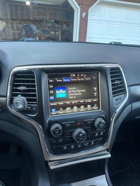 2017 Jeep Grand Cherokee Laredo