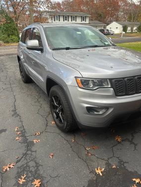 2017 Jeep Grand Cherokee Laredo