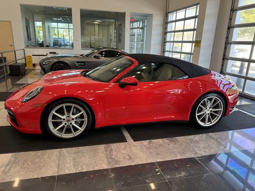 2021 Porsche 911 Carrera 4