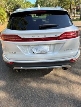 White 2017 Lincoln MKC Reserve