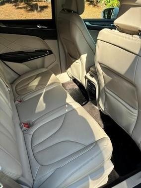 White 2017 Lincoln MKC Reserve