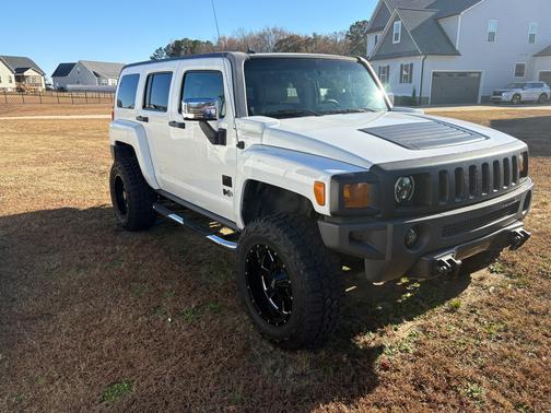 2007 Hummer H3 Base