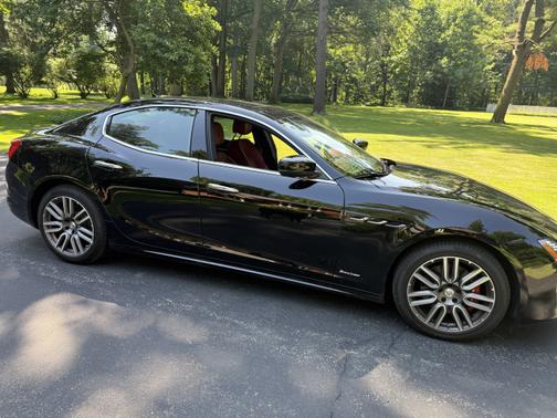 2018 Maserati Ghibli GranLusso