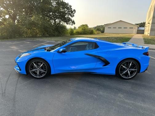 2022 Chevrolet Corvette Stingray w/3LT