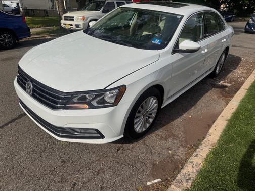 White 2016 Volkswagen Passat 1.8T SE