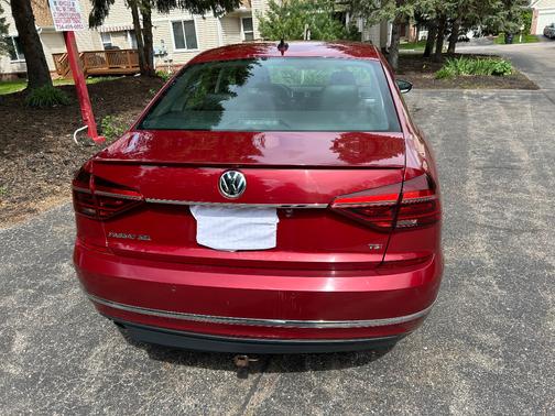 Red 2017 Volkswagen Passat 1.8T SEL Premium