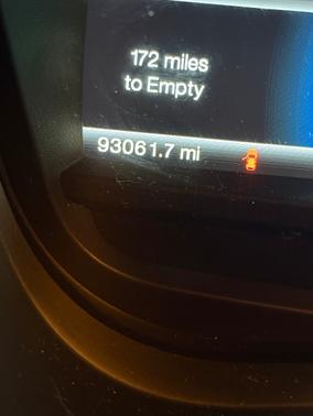 White 2015 Ford Explorer XLT