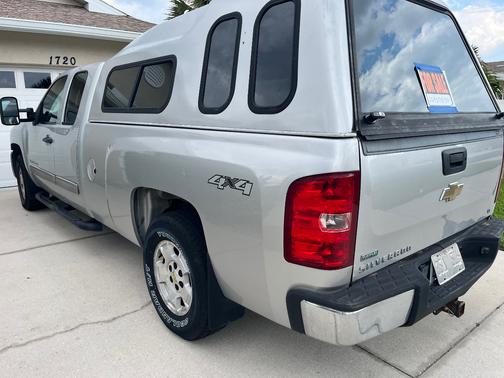 Silver 2011 Chevrolet Silverado 1500 LT