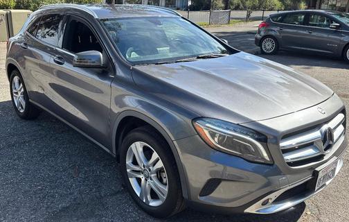 Gray 2015 Mercedes-Benz GLA-Class GLA 250 4MATIC