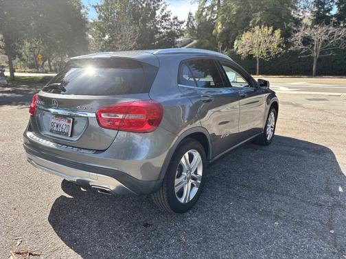 Gray 2015 Mercedes-Benz GLA-Class GLA 250 4MATIC