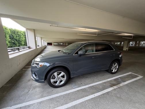 Gray 2020 Audi Q3 45 Premium
