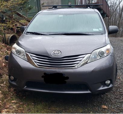 2017 Toyota Sienna Limited Premium