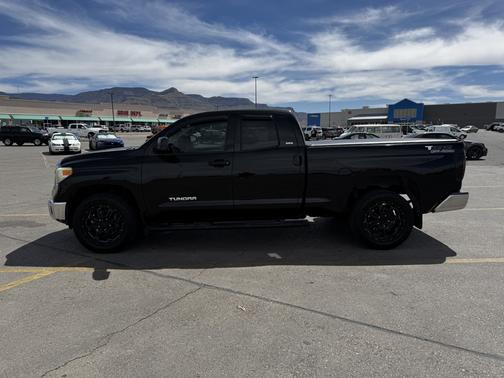 2014 Toyota Tundra SR5