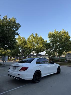 2018 Mercedes-Benz E-Class E 300