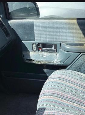 Blue 1993 GMC Yukon 4WD
