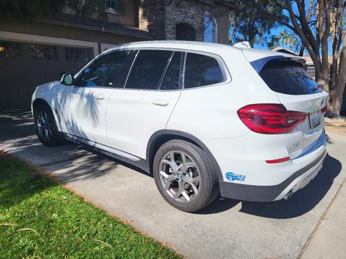 White 2021 BMW X3 PHEV xDrive30e