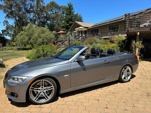 Silver 2013 BMW 335 is