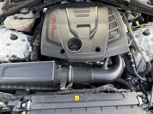 2018 Alfa Romeo Giulia Base