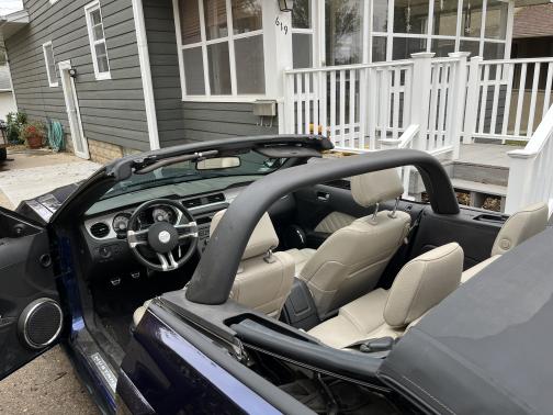 2012 Ford Mustang V6