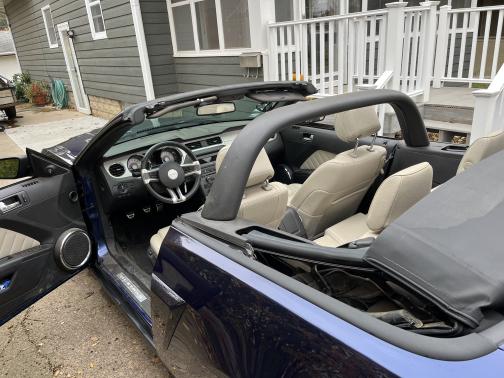 2012 Ford Mustang V6