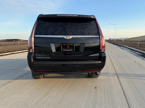 2017 Cadillac Escalade Premium Luxury
