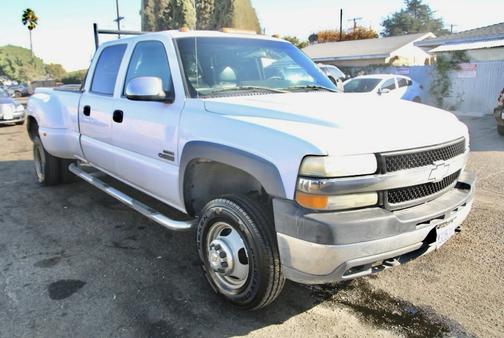 2002 Chevrolet Silverado 3500 LS Crew Cab