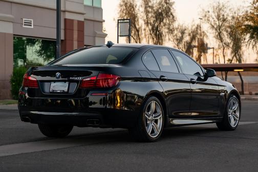 Black 2011 BMW 550 i