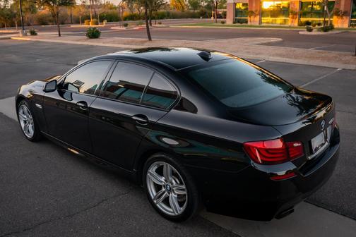 Black 2011 BMW 550 i
