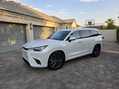 White 2024 Lexus TX 350 Premium