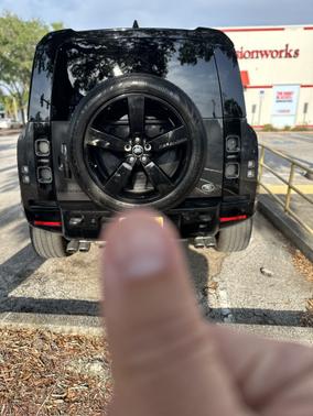2023 Land Rover Defender Carpathian Edition