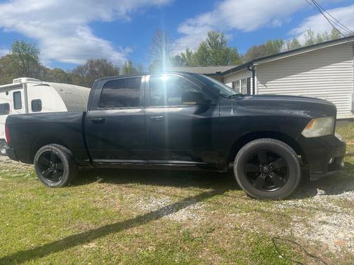 Black 2010 Dodge Ram 1500 Sport