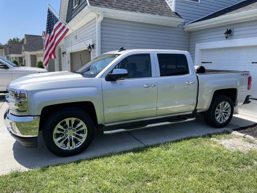 Photo 1 of 8 of 2017 Chevrolet Silverado 1500 1LZ