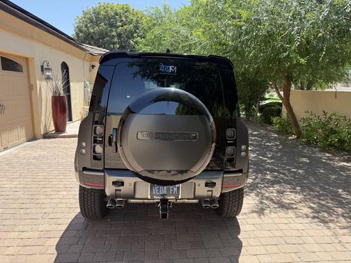 Black 2024 Land Rover Defender 90 P525 Carpathian Edition