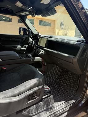 Black 2024 Land Rover Defender 90 P525 Carpathian Edition