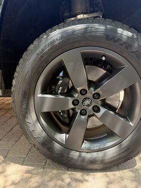 Black 2024 Land Rover Defender 90 P525 Carpathian Edition