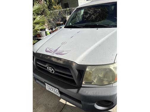 2005 Toyota Tacoma Base