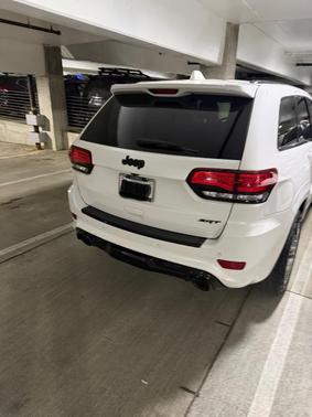 White 2018 Jeep Grand Cherokee SRT