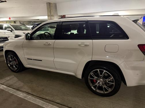White 2018 Jeep Grand Cherokee SRT