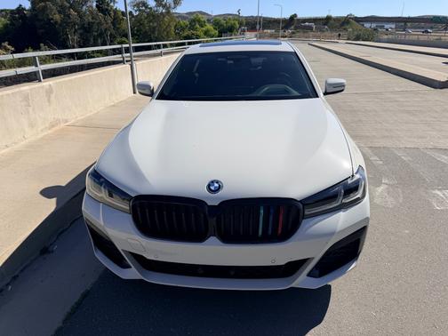 White 2022 BMW 530e Base