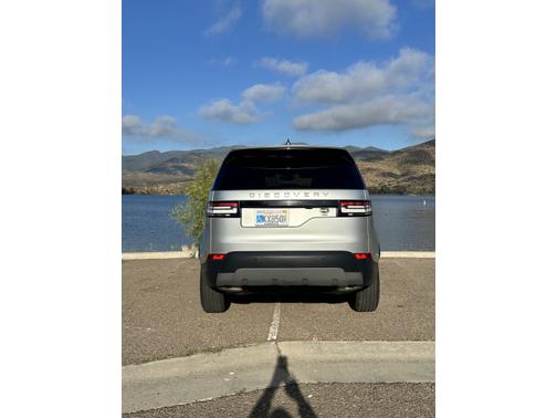 2020 Land Rover Discovery SE
