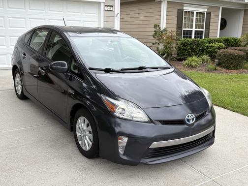 2013 Toyota Prius Plug-in Base