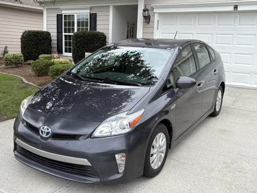 2013 Toyota Prius Plug-in Base
