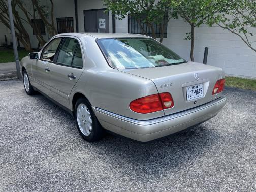 1998 Mercedes-Benz E-Class E320