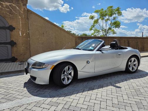 Silver 2007 BMW Z4 3.0i Roadster