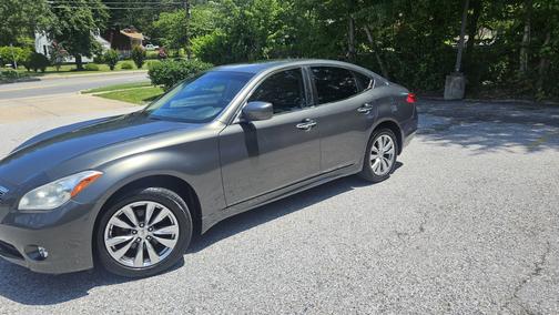 2012 INFINITI M37 x